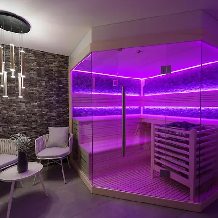 Privat-Spa Mit Whirlpool Und Sauna Fuer 5 Personen! Winterthur Exterior photo
