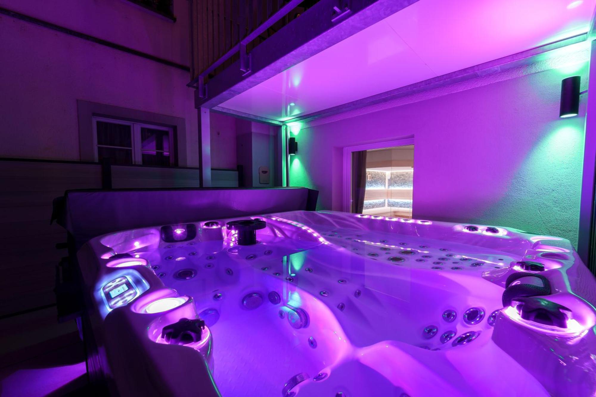 Privat-spa Mit Whirlpool Und Sauna Fuer 5 Personen! Apartment