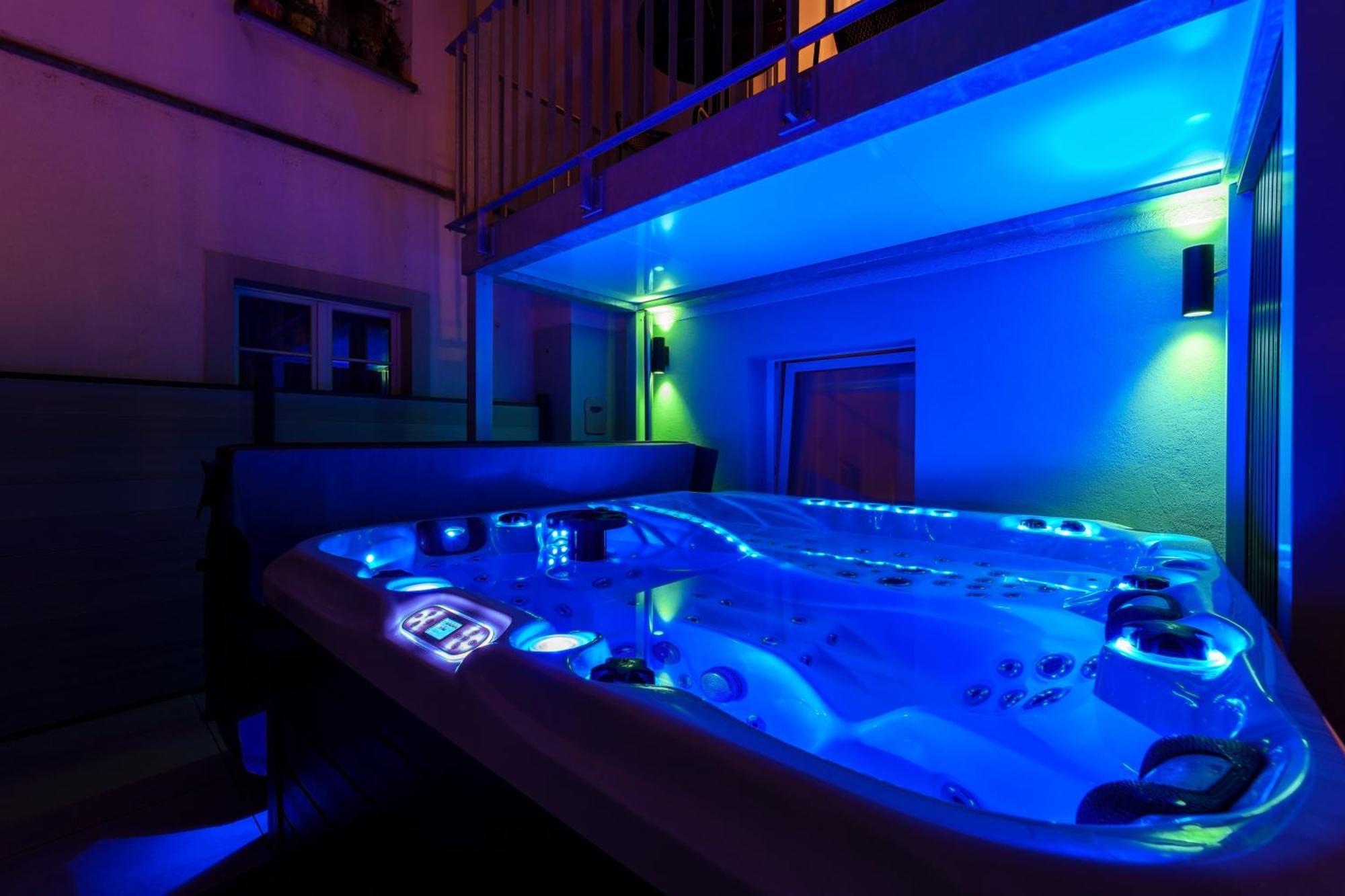 Apartment Privat-spa Mit Whirlpool Und Sauna Fuer 5 Personen! Winterthur